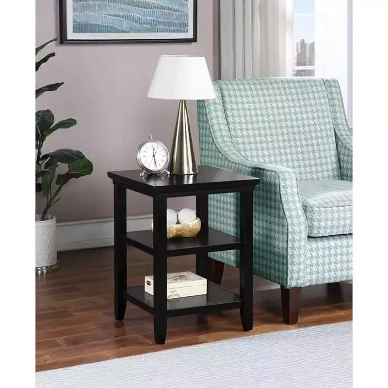 Table d'appoint avec deux étagères de rangement, table d'appoint minimaliste élégante en bois d'hévéa pour l'affichage et l'organisation du salon