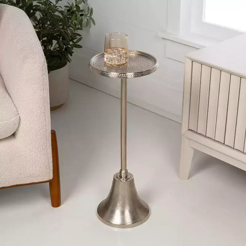 Guéridon Art Déco 24" avec plateau rond martelé et piètement cloche