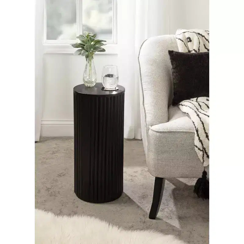 Table d'appoint cannelée en bois