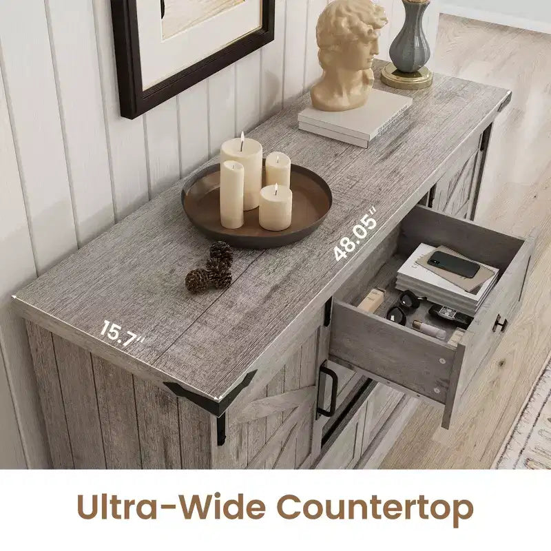 Commode à 4 tiroirs avec portes coulissantes façon grange et étagères réglables