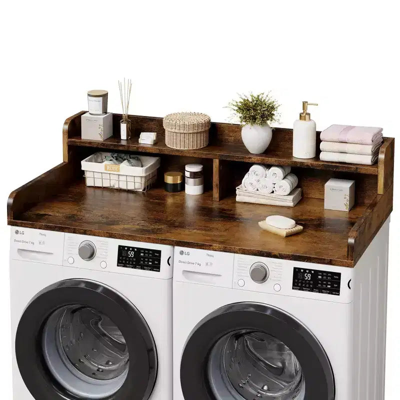 Dessus de laveuse et sécheuse en bois, comptoir de buanderie de 137 cm avec étagère de rangement à 2 niveaux, surface de travail antidérapante avec garde-corps pour l'organisation de la buanderie